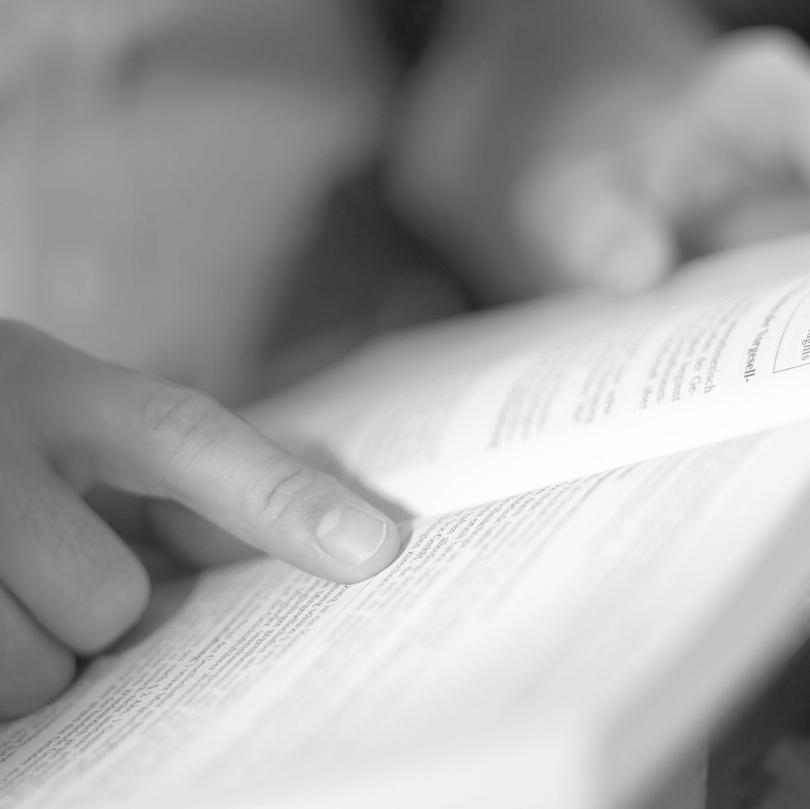 Hand und Buch gr 03 4c